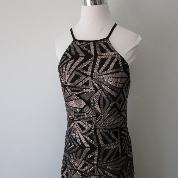 NWT Metallic Sequin Halter Open Back Evening Gown - Picture 5 of 9